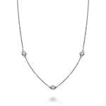 Collier à diamants.